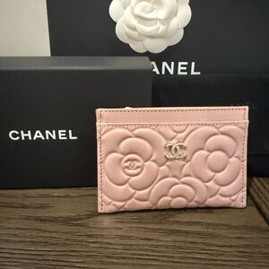 CHANEL Pink Floral Quilted Card Holder
